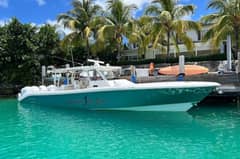 2016 Everglades 435 Center Console photo 1