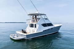 1999 Hatteras 60 Convertible photo 3