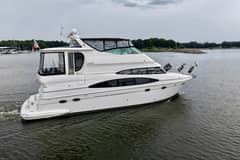 2004 Carver 466 Motor Yacht "MO HEINE" photo 3