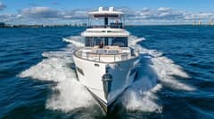 2023 Sirena Flybridge "Mystic Blue" photo 4