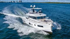 2023 Sirena Flybridge "Mystic Blue" photo 3