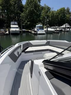 2024 Cruisers Yachts photo 6