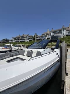 2024 Cruisers Yachts photo 5
