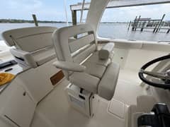 2020 Boston Whaler 350 Realm "DERRYN" photo 8