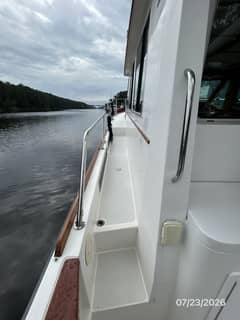 2005 Sabre Flybridge "Lucille" photo 9