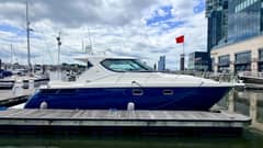 2009 Tiara Yachts 4300 Sovran photo 5