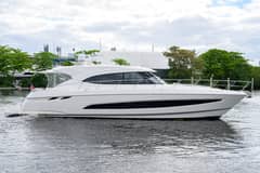 2019 Riviera 5400 Sport Yacht photo 1