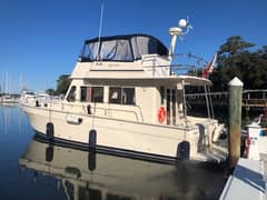 2006 Mainship 43 Trawler photo 9