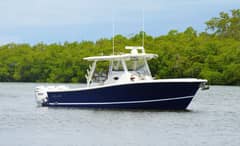 2024 Regulator 37 photo 2