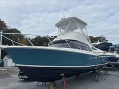 2021 Bertram 35 Flybridge photo 5