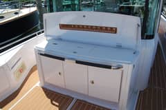 2022 Axopar 37 XC Cross Cabin photo 9