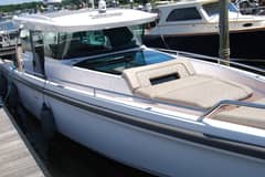 2022 Axopar 37 XC Cross Cabin photo 5