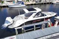 2024 Sea Ray SLX 310 Outboard photo 9