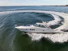 2010 Sea Ray 500 Sundancer photo 2