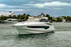 2025 Princess V40 "GRAYSKY V" photo 5