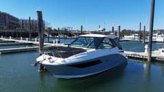 2023 Sea Ray 320 Sundancer photo 4