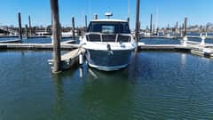 2023 Sea Ray 320 Sundancer photo 8