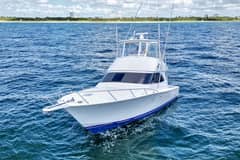 2015 Viking 42 Convertible photo 3