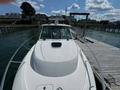 2016 Boston Whaler photo 8