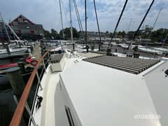 1987 Hatteras "Material Girl" photo 6