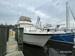 1987 Hatteras "Material Girl" photo 3