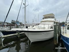 1987 Hatteras "Material Girl" photo 2