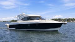 2009 Riviera 4700 Sport Yacht "Strider" photo 6