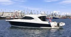 2009 Riviera 4700 Sport Yacht "Strider" photo 2