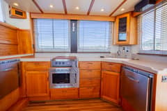 2005 Nordic Tugs 37 Fly "Sea Stars" photo 9