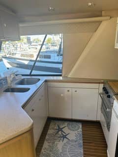 2001 Bayliner 4788 Pilothouse "BEACH HOUSE" photo 5