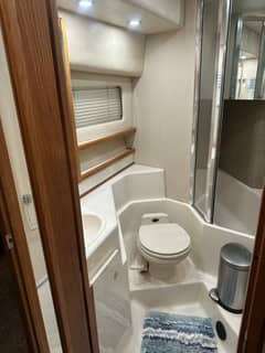 2001 Bayliner 4788 Pilothouse "BEACH HOUSE" photo 8