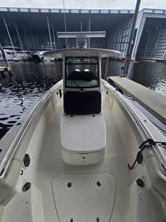 2024 Boston Whaler 330 Outrage photo 9