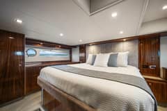 2023 Riviera 5400 Sport Yacht "MARITIME" photo 6