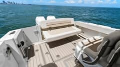 2019 Boston Whaler 320 Vantage "Thou Shell Knot" photo 5