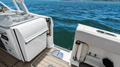 2019 Boston Whaler 320 Vantage "Thou Shell Knot" photo 7