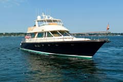 2016 Hunt Yachts 72 Flybridge "Pronto" photo 3