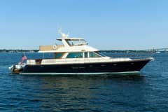 2016 Hunt Yachts 72 Flybridge "Pronto" photo 9