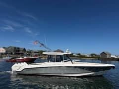 2021 Boston Whaler 380 Outrage "TOOTH AND NAIL" photo 1