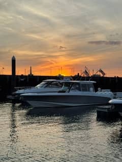 2021 Boston Whaler 380 Outrage "TOOTH AND NAIL" photo 2