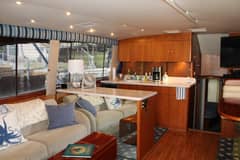 1997 Ocean Yachts photo 8
