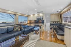 1998 Hatteras 60 Convertible photo 5