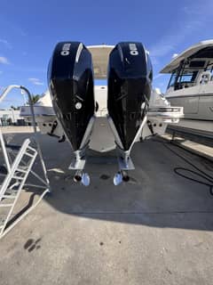 2022 Boston Whaler 280 Vantage DC "Divine Mer-Sea" photo 8