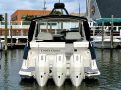 2022 Sea Ray 37 Sundancer 370 OB photo 3
