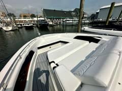 2022 Sea Ray 37 Sundancer 370 OB photo 7