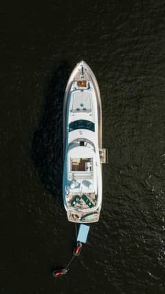 2018 Sunseeker 95 yacht "Mirracle" photo 3