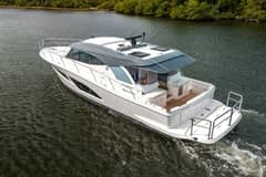 2026 Riviera 465 SUV photo 7