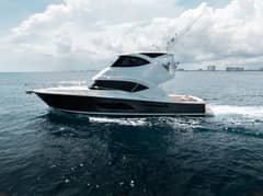 2013 Riviera 53 Enclosed Flybridge "Island Moon" photo 4