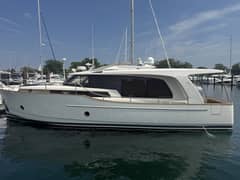 2021 Greenline 40 Hybrid "Nora J" photo 3