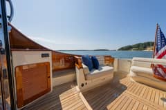 2022 Hinckley Talaria 48 MKII "TURQUOISE name reserved" photo 9