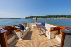 2022 Hinckley Talaria 48 MKII "TURQUOISE name reserved" photo 8
